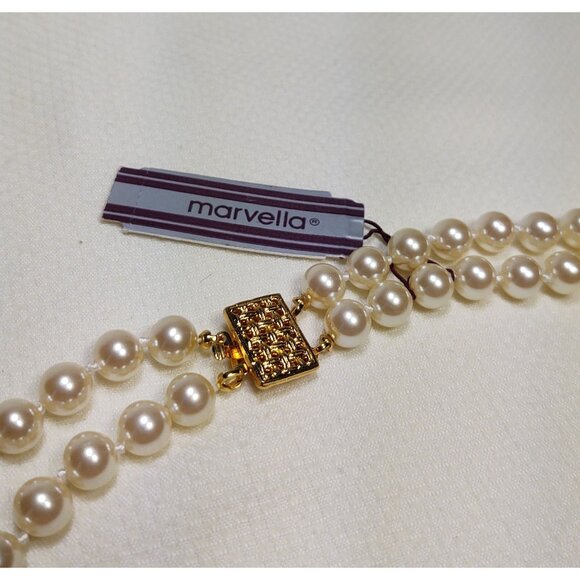 Marvella Double Strand Faux Pearl Necklace NWT, Gold Tone Box Clasp, Vintage - Picture 4 of 7
